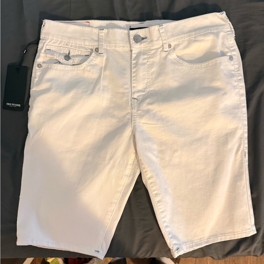 Truereligion Rocco Big T Flap Short artic white